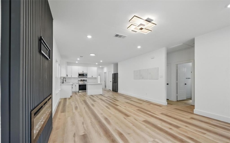 2927 Valentine Street, Dallas, TX 75215, 3 Bedrooms Bedrooms, ,2 BathroomsBathrooms,Residential,For Sale,2927 Valentine Street,20935331