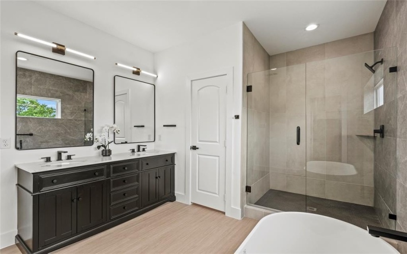 2522 Jeffries Street, Dallas, TX 75215, 3 Bedrooms Bedrooms, ,2 BathroomsBathrooms,Residential,For Sale,2522 Jeffries Street,20935880
