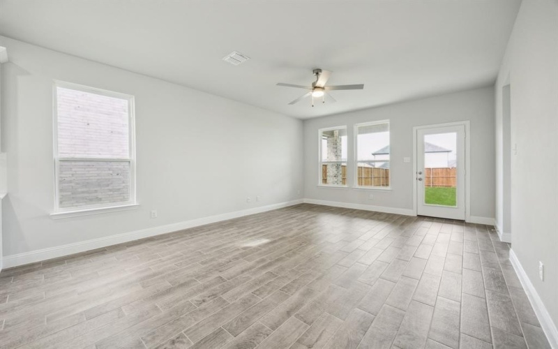 1522 Vermillion Street, Forney, TX 75126, 4 Bedrooms Bedrooms, ,2 BathroomsBathrooms,Residential,For Sale,1522 Vermillion Street,20936481