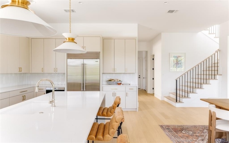 9895 Kingsway Avenue, Dallas, TX 75230, 3 Bedrooms Bedrooms, ,3 BathroomsBathrooms,Residential,For Sale,9895 Kingsway Avenue,20937576