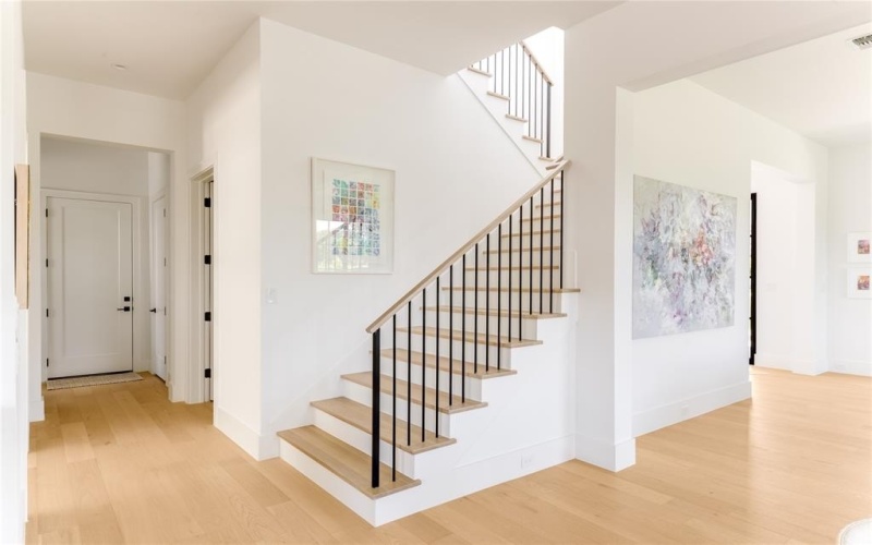 9895 Kingsway Avenue, Dallas, TX 75230, 3 Bedrooms Bedrooms, ,3 BathroomsBathrooms,Residential,For Sale,9895 Kingsway Avenue,20937576