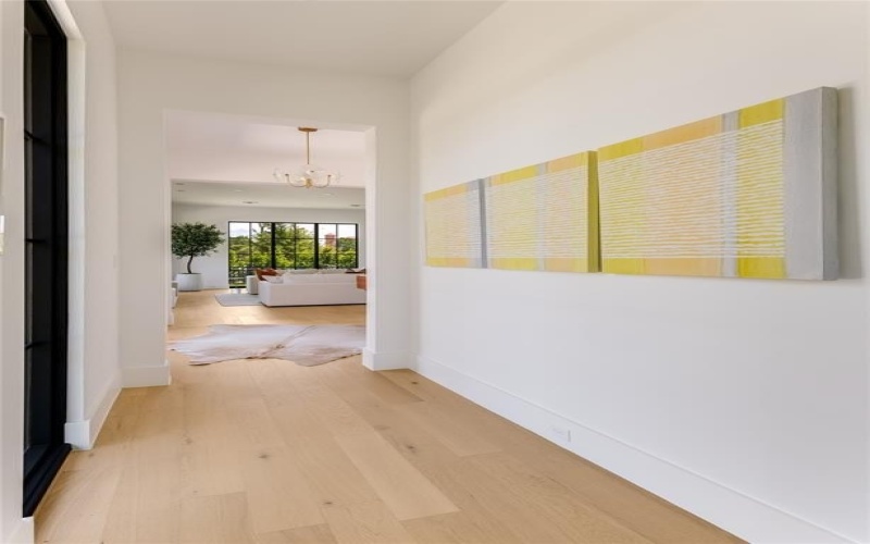 9895 Kingsway Avenue, Dallas, TX 75230, 3 Bedrooms Bedrooms, ,3 BathroomsBathrooms,Residential,For Sale,9895 Kingsway Avenue,20937576
