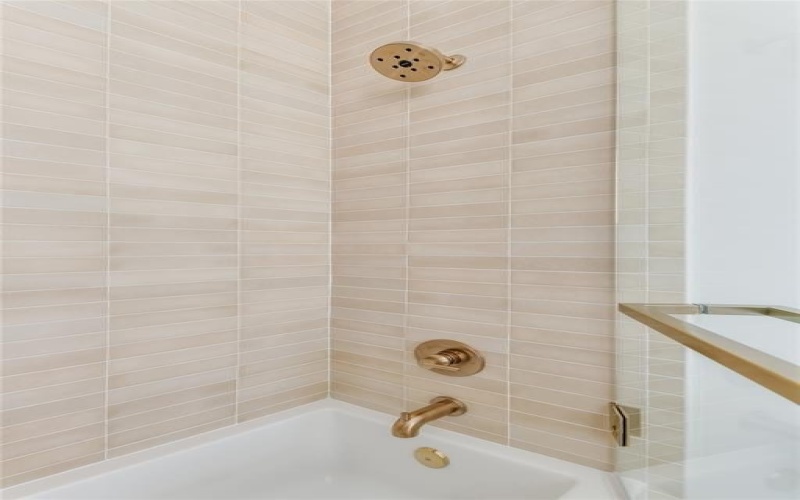 9895 Kingsway Avenue, Dallas, TX 75230, 3 Bedrooms Bedrooms, ,3 BathroomsBathrooms,Residential,For Sale,9895 Kingsway Avenue,20937576