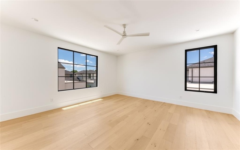 9895 Kingsway Avenue, Dallas, TX 75230, 3 Bedrooms Bedrooms, ,3 BathroomsBathrooms,Residential,For Sale,9895 Kingsway Avenue,20937576