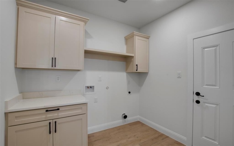 209 Pearl Harbor Street, Tool, TX 75143, 4 Habitaciones Habitaciones , ,2 BañosBaños,Residential,En Venta,209 Pearl Harbor Street,20938463