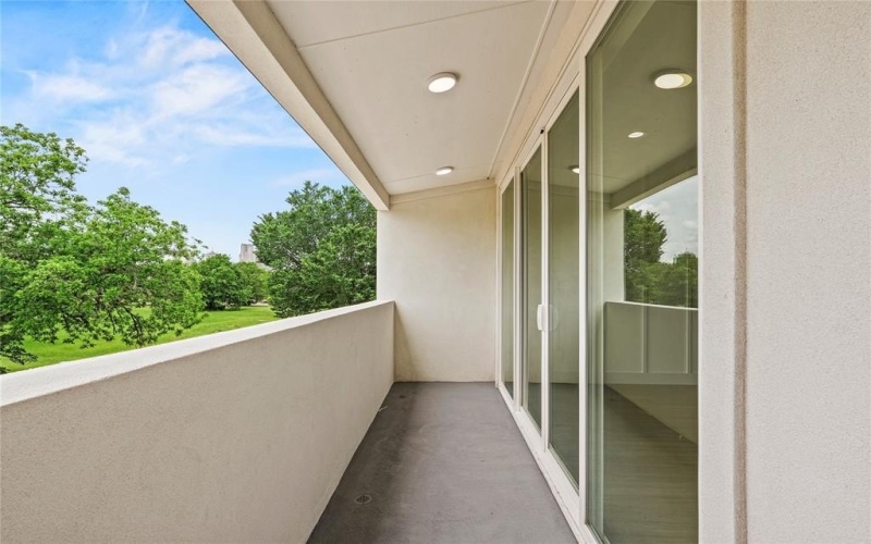 2524 Jeffries Street, Dallas, TX 75215, 3 Bedrooms Bedrooms, ,2 BathroomsBathrooms,Residential,For Sale,2524 Jeffries Street,20938493