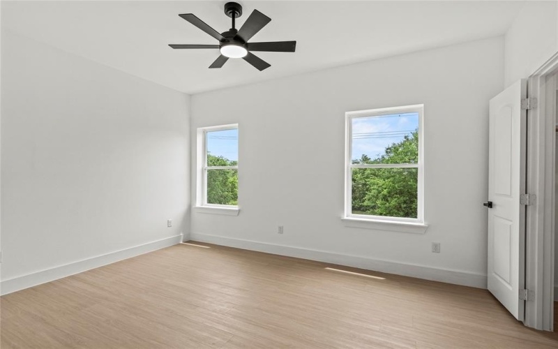2524 Jeffries Street, Dallas, TX 75215, 3 Bedrooms Bedrooms, ,2 BathroomsBathrooms,Residential,For Sale,2524 Jeffries Street,20938493