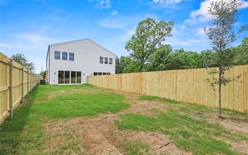 2524 Jeffries Street, Dallas, TX 75215, 3 Bedrooms Bedrooms, ,2 BathroomsBathrooms,Residential,For Sale,2524 Jeffries Street,20938493