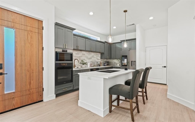 2524 Jeffries Street, Dallas, TX 75215, 3 Bedrooms Bedrooms, ,2 BathroomsBathrooms,Residential,For Sale,2524 Jeffries Street,20938493