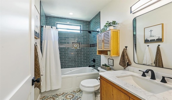 6025 Fm 902, Gainesville, TX 76240, 3 Bedrooms Bedrooms, ,2 BathroomsBathrooms,Residential,For Sale,6025 Fm 902,20938504