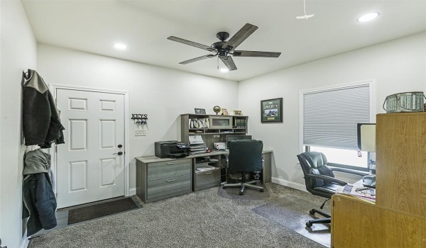 6025 Fm 902, Gainesville, TX 76240, 3 Bedrooms Bedrooms, ,2 BathroomsBathrooms,Residential,For Sale,6025 Fm 902,20938504
