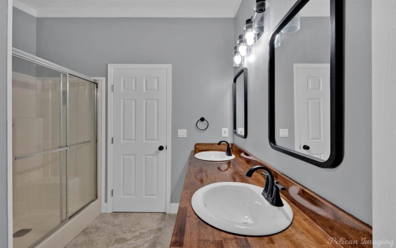 520 Calvin Drive, Benton, LA 71006, 4 Bedrooms Bedrooms, ,2 BathroomsBathrooms,Residential,For Sale,520 Calvin Drive,20937734