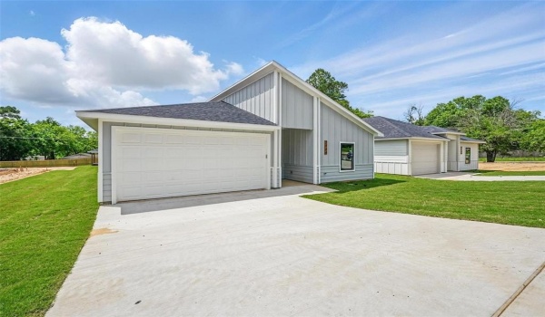 2734 W Washington Street, Denison, TX 75020, 3 Habitaciones Habitaciones , ,2 BañosBaños,Residential,En Venta,2734 W Washington Street,20937946