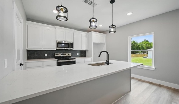2734 W Washington Street, Denison, TX 75020, 3 Habitaciones Habitaciones , ,2 BañosBaños,Residential,En Venta,2734 W Washington Street,20937946