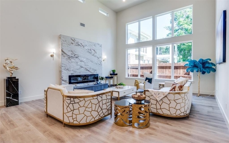 13554 Pyramid Drive, Farmers Branch, TX 75234, 4 Bedrooms Bedrooms, ,5 BathroomsBathrooms,Residential,For Sale,13554 Pyramid Drive,20938682