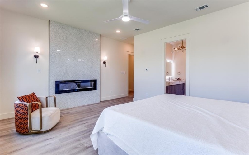 13554 Pyramid Drive, Farmers Branch, TX 75234, 4 Bedrooms Bedrooms, ,5 BathroomsBathrooms,Residential,For Sale,13554 Pyramid Drive,20938682