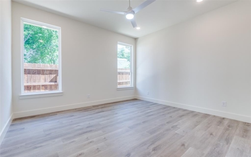 13554 Pyramid Drive, Farmers Branch, TX 75234, 4 Bedrooms Bedrooms, ,5 BathroomsBathrooms,Residential,For Sale,13554 Pyramid Drive,20938682