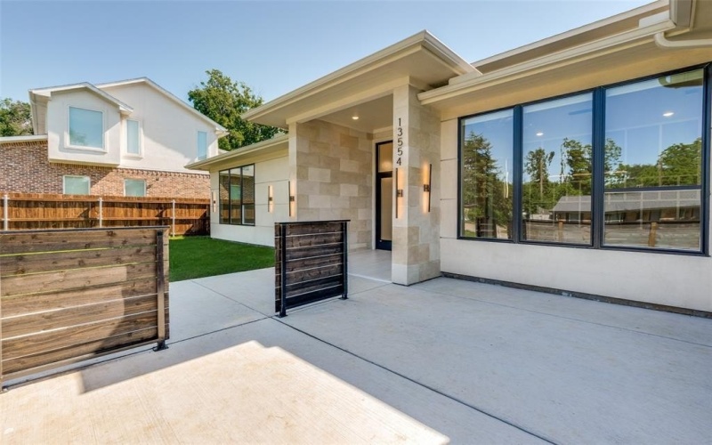 13554 Pyramid Drive, Farmers Branch, TX 75234, 4 Bedrooms Bedrooms, ,5 BathroomsBathrooms,Residential,For Sale,13554 Pyramid Drive,20938682