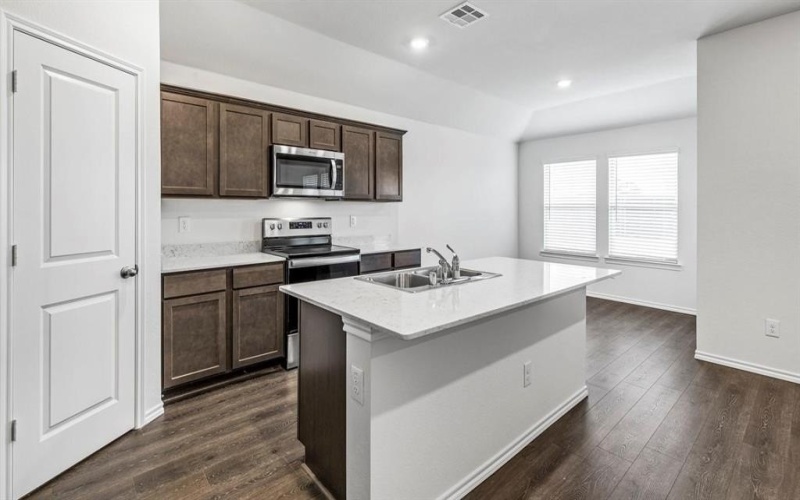 2404 Montgomery Street, Sherman, TX 75090, 3 Habitaciones Habitaciones , ,2 BañosBaños,Residential Lease,En Alquiler,2404 Montgomery Street,20938736