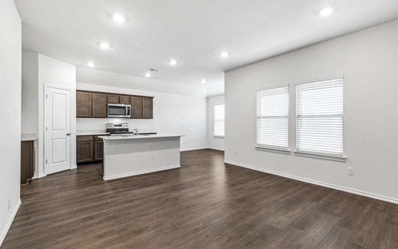 2404 Montgomery Street, Sherman, TX 75090, 3 Habitaciones Habitaciones , ,2 BañosBaños,Residential Lease,En Alquiler,2404 Montgomery Street,20938736