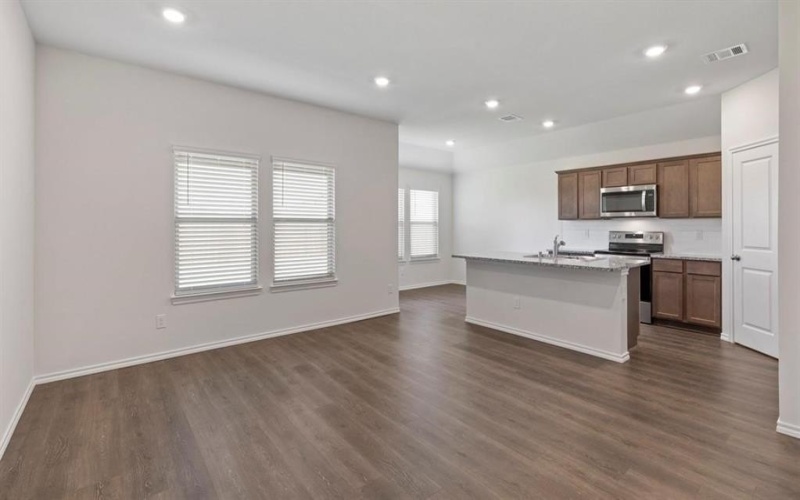 2404 Montgomery Street, Sherman, TX 75090, 3 Habitaciones Habitaciones , ,2 BañosBaños,Residential Lease,En Alquiler,2404 Montgomery Street,20938736