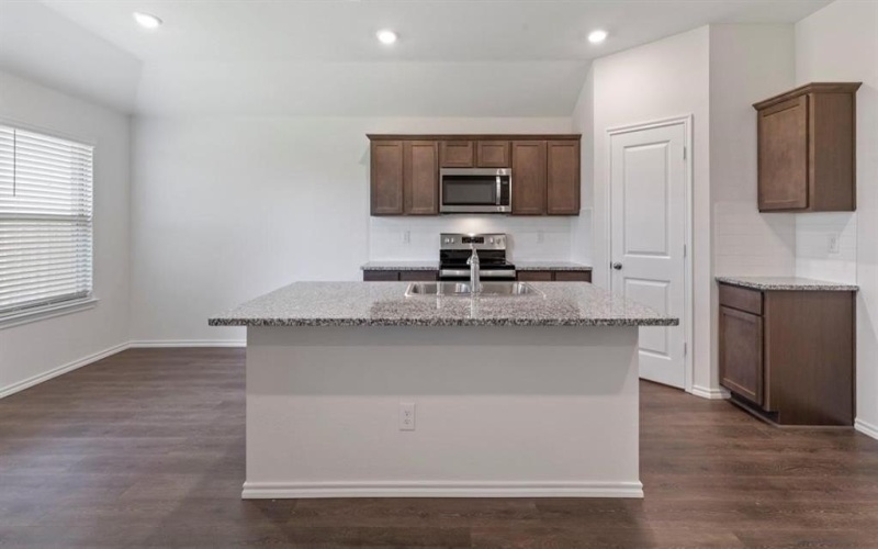 2404 Montgomery Street, Sherman, TX 75090, 3 Habitaciones Habitaciones , ,2 BañosBaños,Residential Lease,En Alquiler,2404 Montgomery Street,20938736