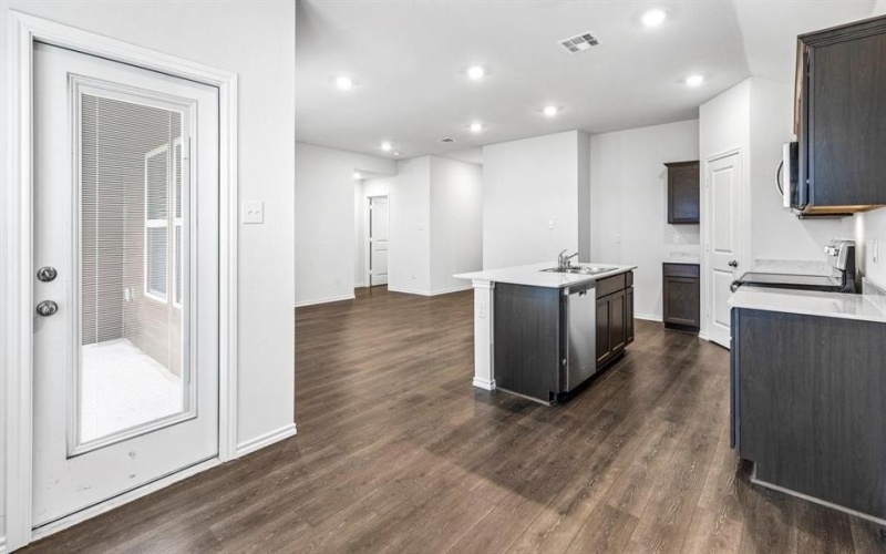 2404 Montgomery Street, Sherman, TX 75090, 3 Habitaciones Habitaciones , ,2 BañosBaños,Residential Lease,En Alquiler,2404 Montgomery Street,20938736