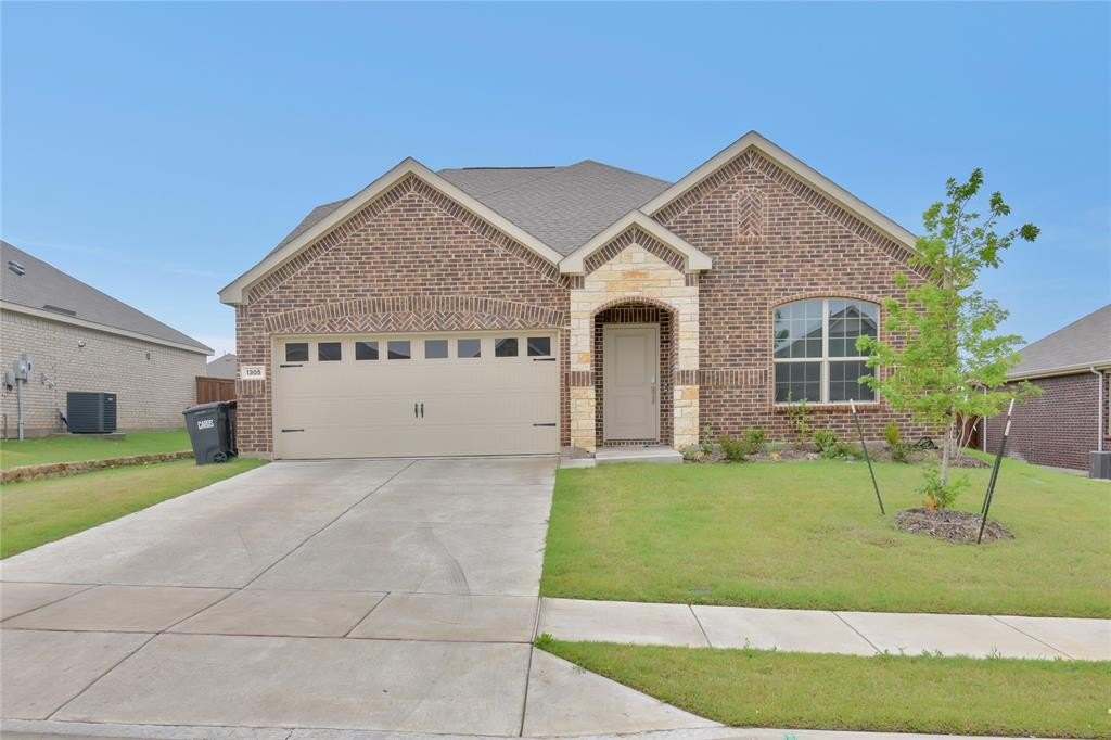 1305 Blue Spring Drive, Anna, TX 75409, 4 Bedrooms Bedrooms, ,2 BathroomsBathrooms,Residential Lease,For Rent,1305 Blue Spring Drive,20938793