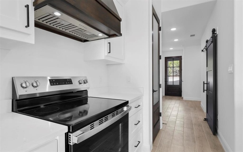 5512 San Jacinto Drive, Granbury, TX 76048, 3 Bedrooms Bedrooms, ,2 BathroomsBathrooms,Residential,For Sale,5512 San Jacinto Drive,20938804