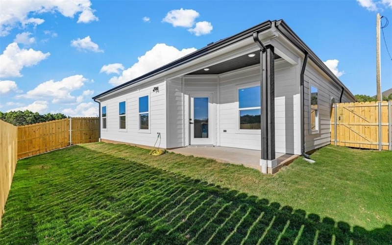 5512 San Jacinto Drive, Granbury, TX 76048, 3 Bedrooms Bedrooms, ,2 BathroomsBathrooms,Residential,For Sale,5512 San Jacinto Drive,20938804