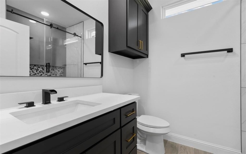 5512 San Jacinto Drive, Granbury, TX 76048, 3 Bedrooms Bedrooms, ,2 BathroomsBathrooms,Residential,For Sale,5512 San Jacinto Drive,20938804