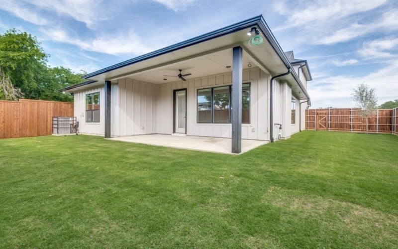 2805 Cherrywood Avenue, Dallas, TX 75235, 4 Bedrooms Bedrooms, ,3 BathroomsBathrooms,Residential Lease,For Rent,2805 Cherrywood Avenue,20938129