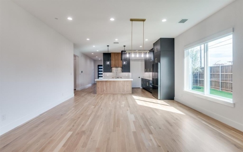 2805 Cherrywood Avenue, Dallas, TX 75235, 4 Bedrooms Bedrooms, ,3 BathroomsBathrooms,Residential Lease,For Rent,2805 Cherrywood Avenue,20938129