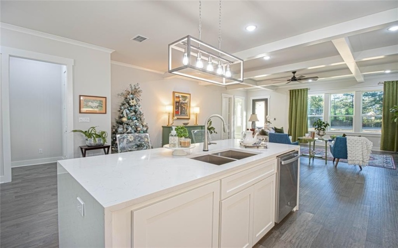 3928 Hogan Drive, Tyler, TX 75709, 4 Habitaciones Habitaciones , ,2 BañosBaños,Residential,En Venta,3928 Hogan Drive,20938272