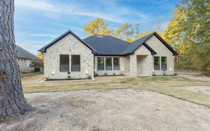 3928 Hogan Drive, Tyler, TX 75709, 4 Habitaciones Habitaciones , ,2 BañosBaños,Residential,En Venta,3928 Hogan Drive,20938272