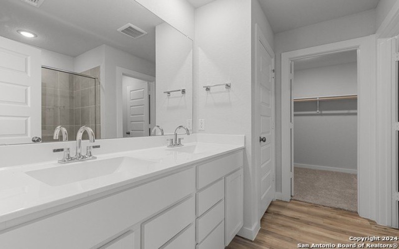 9935 Forestier Green, San Antonio, TX 78221, 4 Bedrooms Bedrooms, ,2 BathroomsBathrooms,Residential,For Sale,9935 Forestier Green,1810922