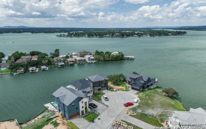 171 Pointview, Granite Shoals, TX 78654, 5 Bedrooms Bedrooms, ,6 BathroomsBathrooms,Residential,For Sale,171 Pointview,1810977