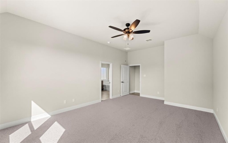 910 Golden Meadow, Cleburne, TX 76033, 3 Bedrooms Bedrooms, ,2 BathroomsBathrooms,Residential,For Sale,910 Golden Meadow,20938341