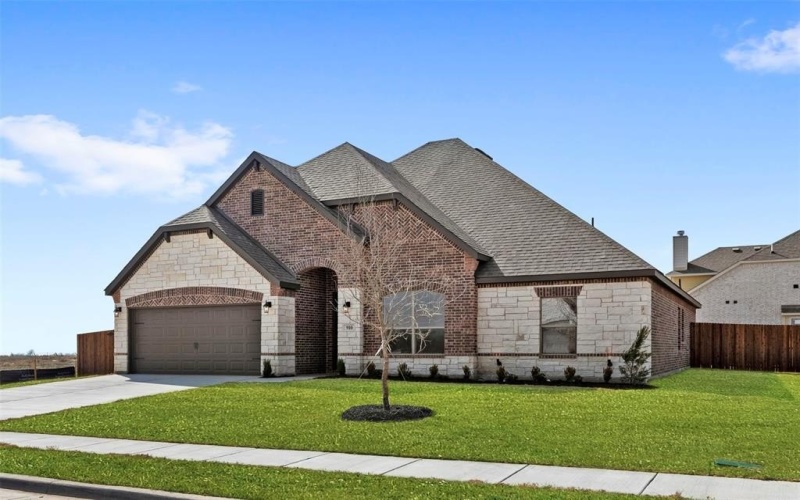 910 Golden Meadow, Cleburne, TX 76033, 3 Bedrooms Bedrooms, ,2 BathroomsBathrooms,Residential,For Sale,910 Golden Meadow,20938341