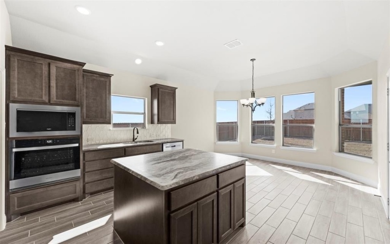 910 Golden Meadow, Cleburne, TX 76033, 3 Bedrooms Bedrooms, ,2 BathroomsBathrooms,Residential,For Sale,910 Golden Meadow,20938341