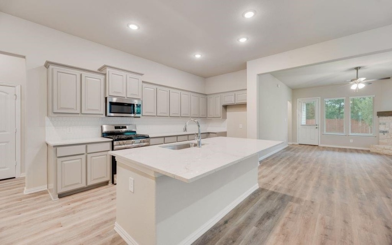 1301 Hickory Court, Weatherford, TX 76086, 4 Bedrooms Bedrooms, ,3 BathroomsBathrooms,Residential,For Sale,1301 Hickory Court,20939136