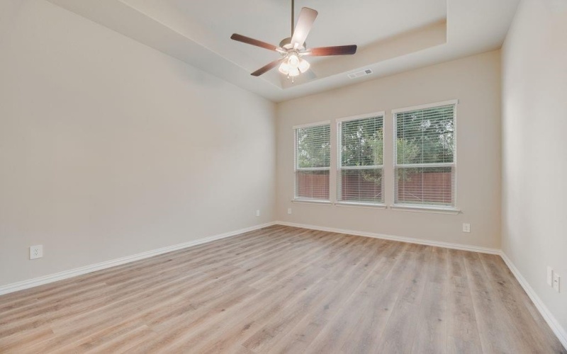 1301 Hickory Court, Weatherford, TX 76086, 4 Bedrooms Bedrooms, ,3 BathroomsBathrooms,Residential,For Sale,1301 Hickory Court,20939136