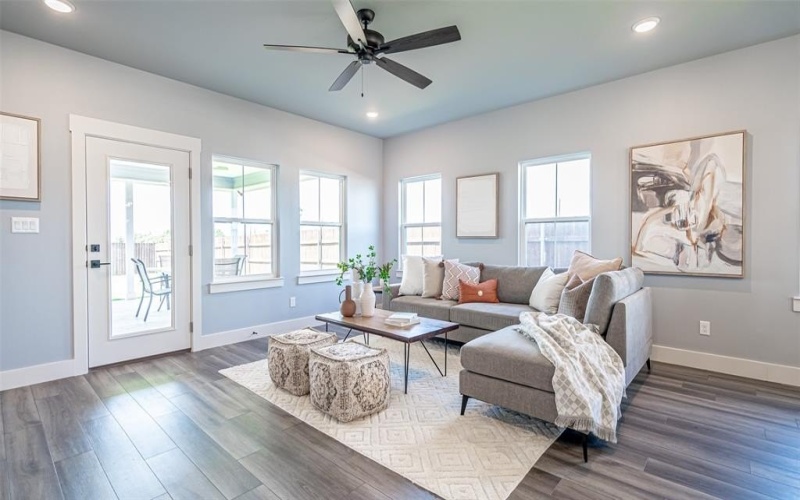 1508 Great Bend Drive, Granbury, TX 76048, 4 Bedrooms Bedrooms, ,3 BathroomsBathrooms,Residential,For Sale,1508 Great Bend Drive,20939143