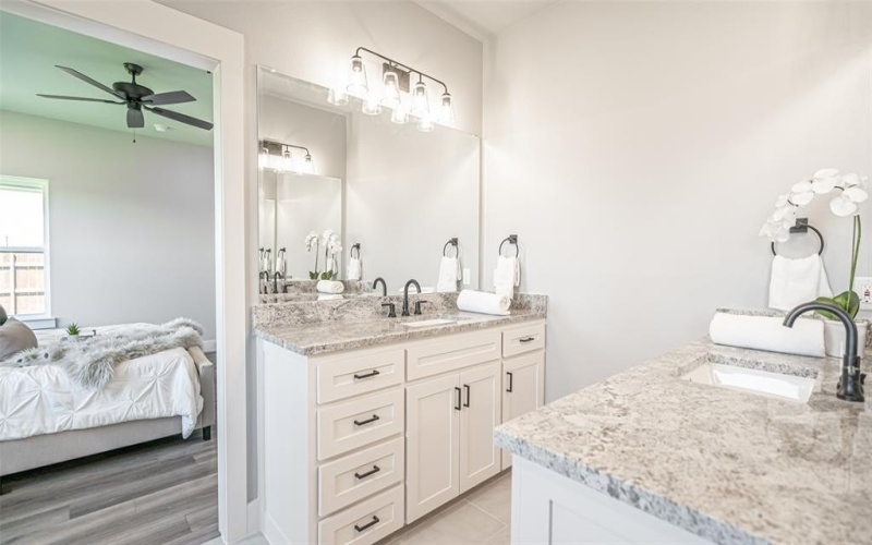 1508 Great Bend Drive, Granbury, TX 76048, 4 Bedrooms Bedrooms, ,3 BathroomsBathrooms,Residential,For Sale,1508 Great Bend Drive,20939143