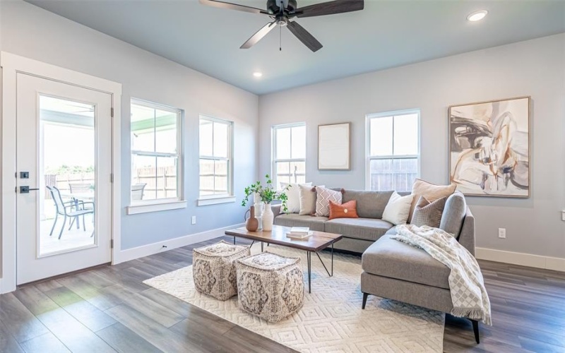 1508 Great Bend Drive, Granbury, TX 76048, 4 Bedrooms Bedrooms, ,3 BathroomsBathrooms,Residential,For Sale,1508 Great Bend Drive,20939143