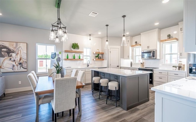 1508 Great Bend Drive, Granbury, TX 76048, 4 Bedrooms Bedrooms, ,3 BathroomsBathrooms,Residential,For Sale,1508 Great Bend Drive,20939143