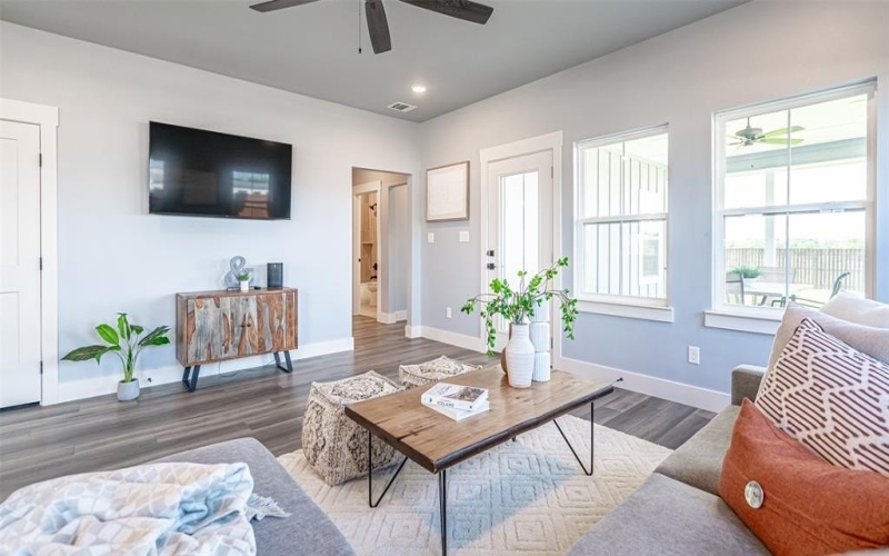 1508 Great Bend Drive, Granbury, TX 76048, 4 Bedrooms Bedrooms, ,3 BathroomsBathrooms,Residential,For Sale,1508 Great Bend Drive,20939143