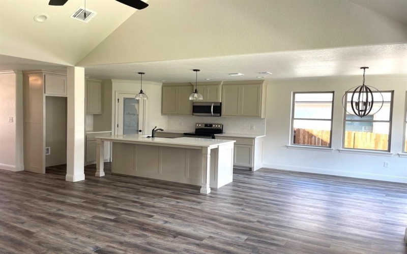 1004 Gannon Valley Trail, Weatherford, TX 76087, 5 Bedrooms Bedrooms, ,5 BathroomsBathrooms,Residential Lease,For Rent,1004 Gannon Valley Trail,20939156