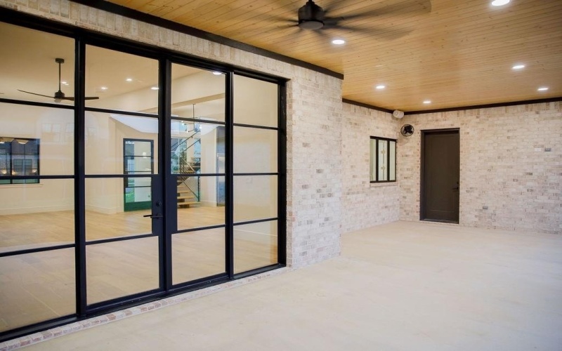 1596 Maple, Tyler, TX 75703, 5 Bedrooms Bedrooms, ,5 BathroomsBathrooms,Residential,For Sale,1596 Maple,20939182