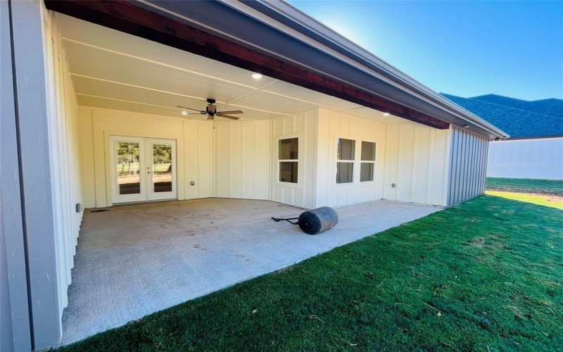 901 Holiday Hills, Mineral Wells, TX 76067, 4 Bedrooms Bedrooms, ,3 BathroomsBathrooms,Residential,For Sale,901 Holiday Hills,20939213